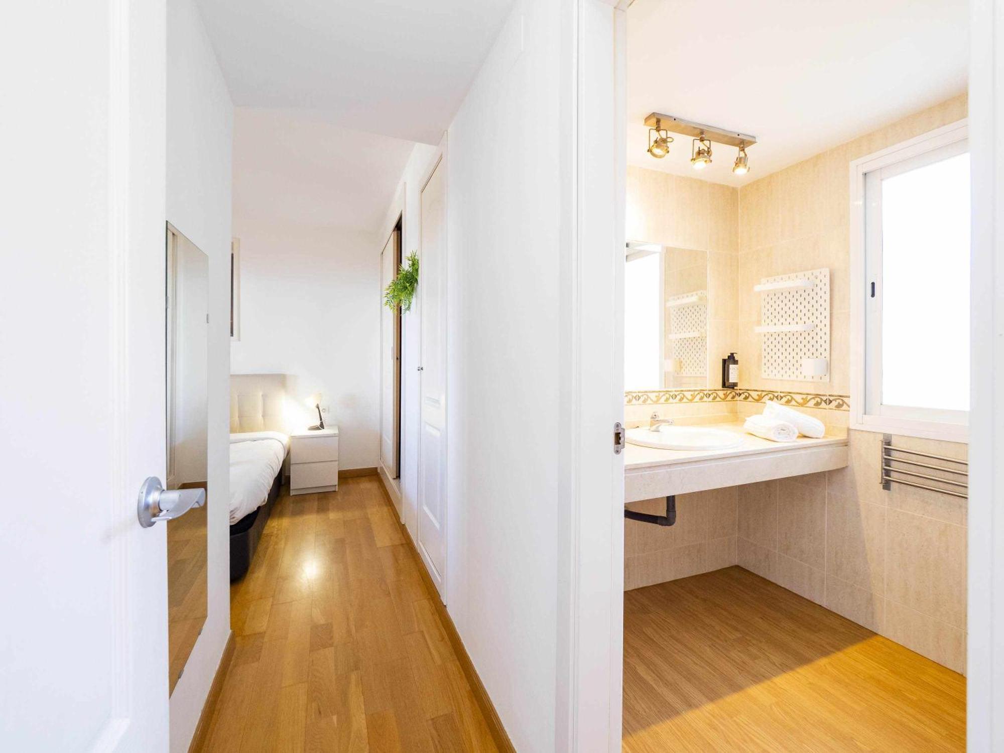 Atico Con Vistas Al Mar Piscina Y Parking Apartment Malaga Exterior photo