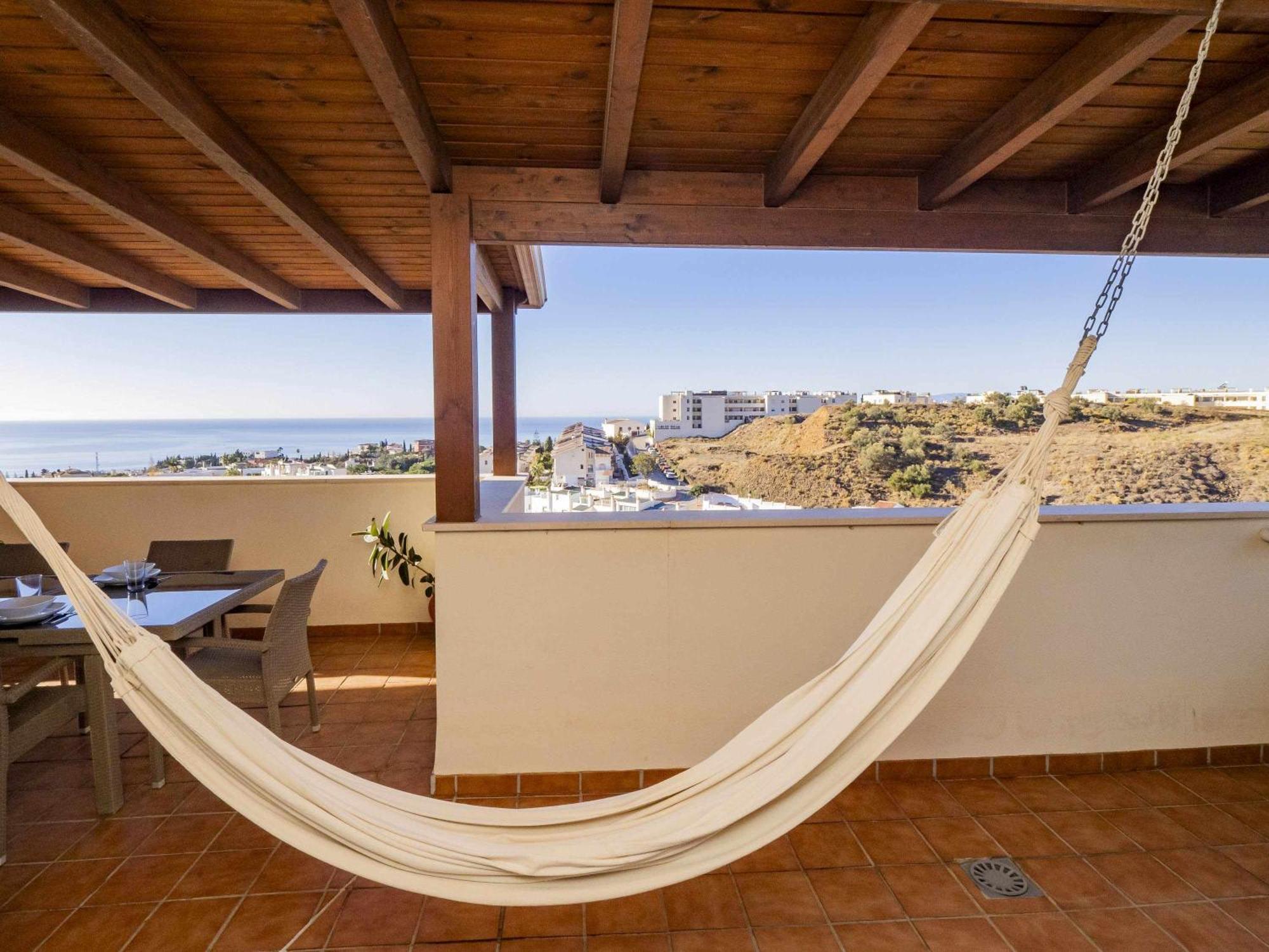 Atico Con Vistas Al Mar Piscina Y Parking Apartment Malaga Exterior photo
